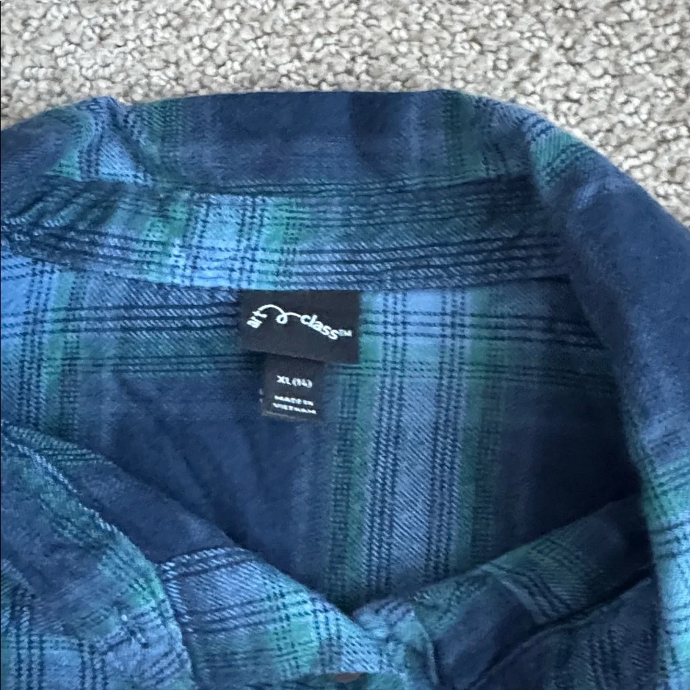 188 NWT Art Class‎ Girls Oversized Button Front Flannel - Size: XL (14)